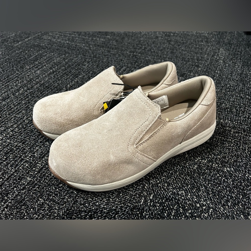 Women’s shoe